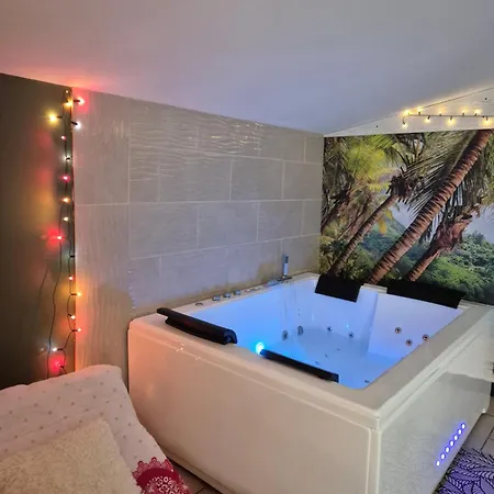 L'échappée Sensuelle Сasa de vacaciones Thiviers